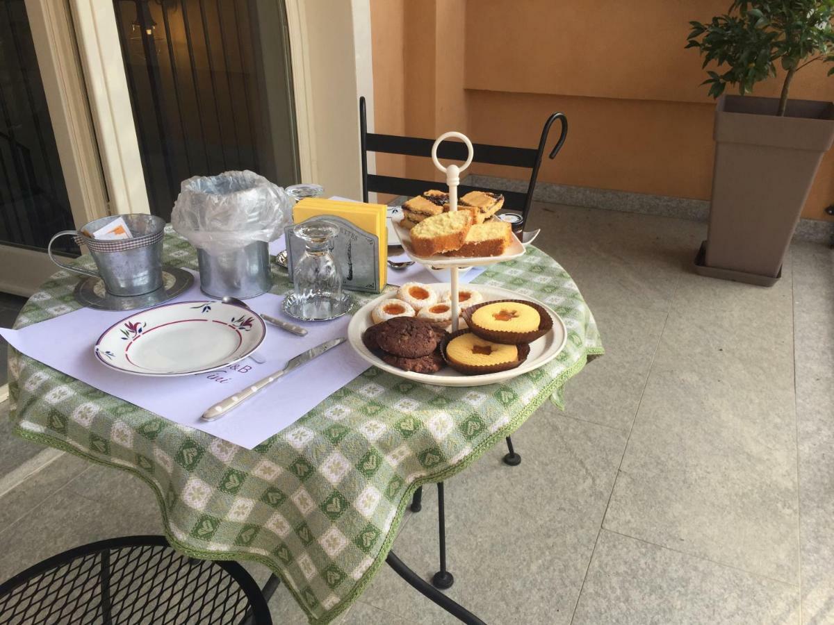 I Grappoli Divini Bed & Breakfast Viarigi Екстериор снимка